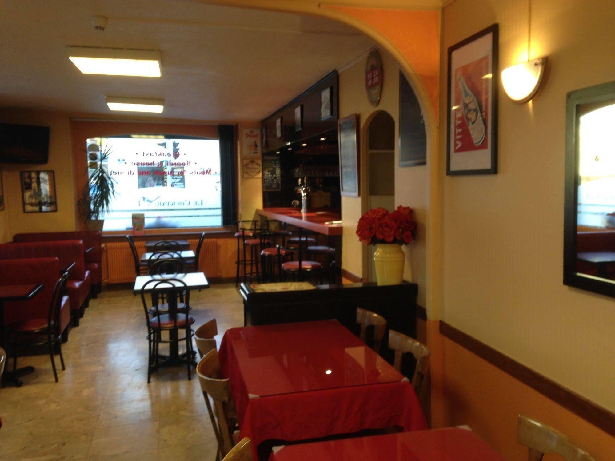 Hotel & Restaurant Hanoi Station Saint-Malo Dış mekan fotoğraf
